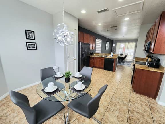 CRYSTAL COVE (4730BD) - 5BR 3.5BA Pool Home & Spa, Fenced Yard