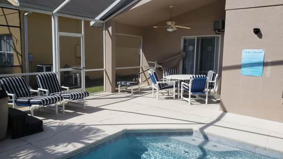 OAK ISLAND - 4BR 3BA Home w/ Pool & Games Room