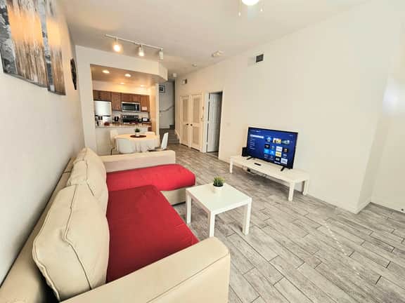 VENETIAN BAY - Modern 3BR 2BA Condo, gated Resort